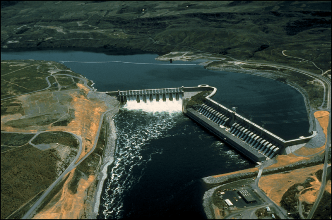 Chief Joseph Dam 800px